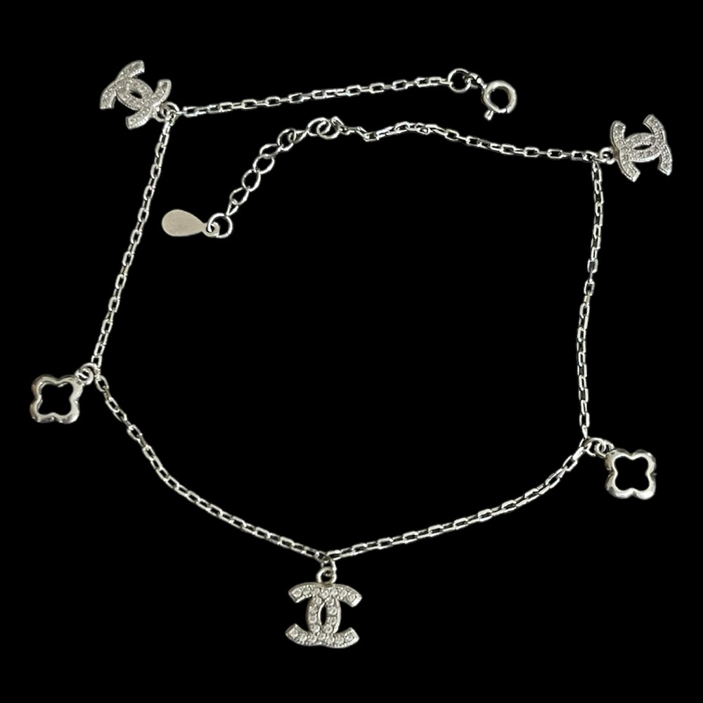 Ankle bracelet